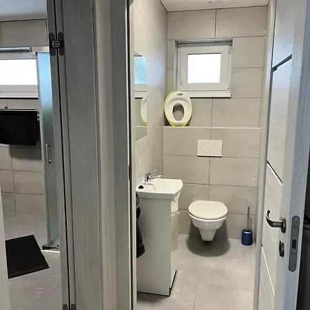 Kozákov - První Patro Apartamento *
