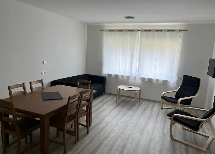 Apartament - Prvni Patro *